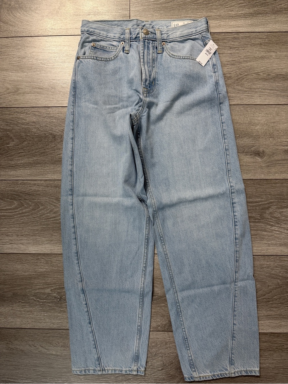 Gap High Rise UltraSoft Barrel Jeans NWT Women’s Size 25 Regular